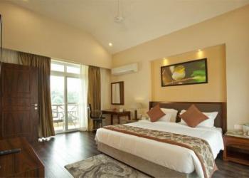 Corbett Decoracao Resort New Year Package